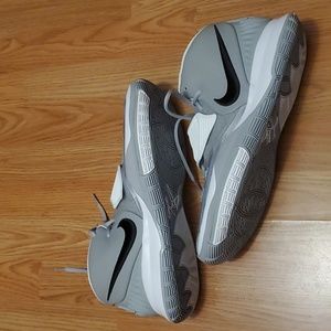 NEW Nike Kyrie 6 Team Wolf Gray 2020 Size 14